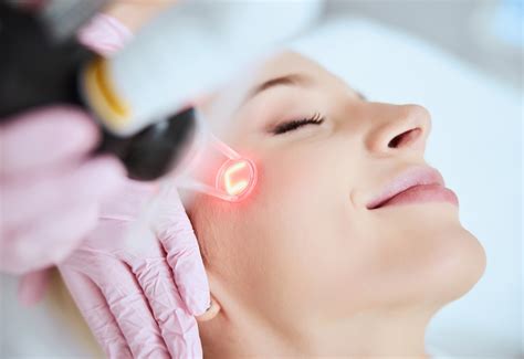 5 Bocoran Harga Airin Skin Clinic: Bikin Glowing Gak Bikin Kantong Jebol! 5 Bocoran Harga Airin Skin Clinic: Bikin Glowing Gak Bikin Kantong Jebol!