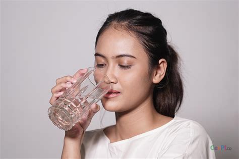 5 Rahasia Alami Bikin Kulit Putih Merona dalam 2 Minggu! 🤫✨ 5 Rahasia Alami Bikin Kulit Putih Merona dalam 2 Minggu! 🤫✨
