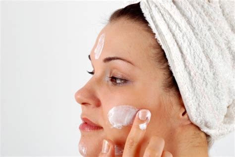 7 Cara Perawatan Badan yang Wajib Kamu Coba untuk Mendapatkan Kulit Mulus dalam 30 Hari! 7 Cara Perawatan Badan yang Wajib Kamu Coba untuk Mendapatkan Kulit Mulus dalam 30 Hari!