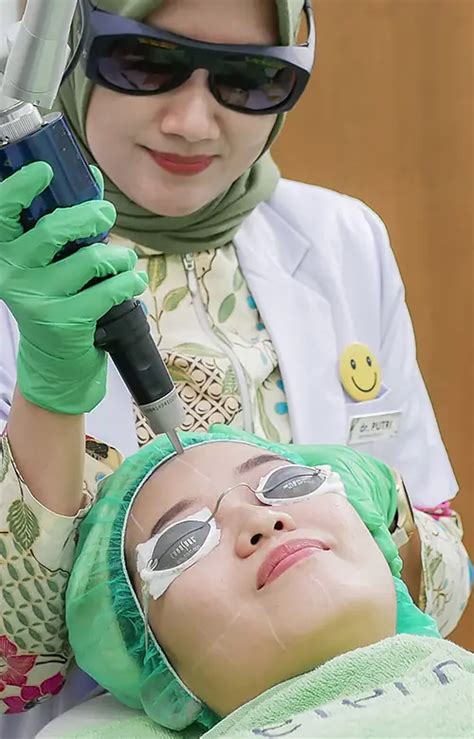 7 Kejutkan Sebelum Padang, 7 Rekomendasi Perawatan Klinis Bening's Bikin Tampil Memesona 7 Kejutkan Sebelum Padang, 7 Rekomendasi Perawatan Klinis Bening's Bikin Tampil Memesona
