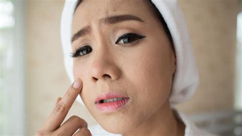 7 Kesalahan Kosmetik Perawatan Wajah yang Bikin Wajahmu Jadi Tua!