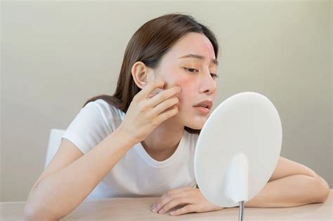 7 Rahasia Kulit Glowing Alami untuk Si Sensitif 7 Rahasia Kulit Glowing Alami untuk Si Sensitif