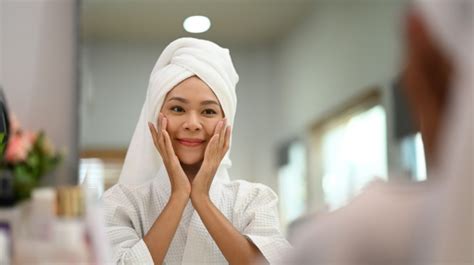 7 Rahasia Kulit Glowing Bebas Kusam, Bye-Bye Wajah Lelah!