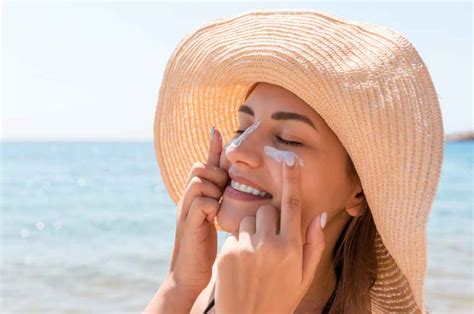 7 Rahasia Perawatan Awet Muda: Kulit Glowing dalam 30 Hari! 7 Rahasia Perawatan Awet Muda: Kulit Glowing dalam 30 Hari!