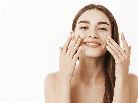 7 Rahasia Perawatan Awet Muda: Kulit Glowing dalam 30 Hari! 7 Rahasia Perawatan Awet Muda: Kulit Glowing dalam 30 Hari!