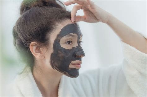7 Rahasia Perawatan Kulit Terdekat: Hasil Glowing Tanpa Bikin Kantong Bolong! 7 Rahasia Perawatan Kulit Terdekat: Hasil Glowing Tanpa Bikin Kantong Bolong!