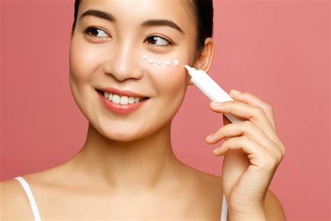 7 Rahasia Perawatan Wajah Usia 30-an: Bye Kerutan, Halo Glowing! 7 Rahasia Perawatan Wajah Usia 30-an: Bye Kerutan, Halo Glowing!