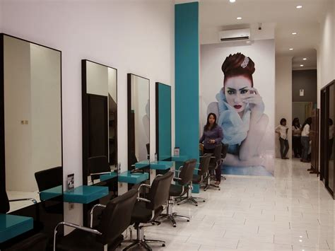7 Salon Bagus di Solo Ini Bikin Rambut Langsung Cetar! 7 Salon Bagus di Solo Ini Bikin Rambut Langsung Cetar!