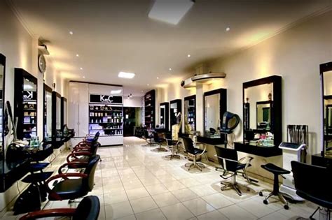 7 Salon Bagus di Solo Ini Bikin Rambut Langsung Cetar! 7 Salon Bagus di Solo Ini Bikin Rambut Langsung Cetar!