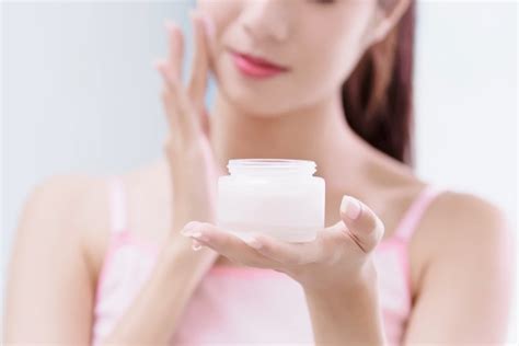 7 Step Rahasia Wajah Glowing ala Korea: Step by Step, Hasilnya Bikin Iri! 7 Step Rahasia Wajah Glowing ala Korea: Step by Step, Hasilnya Bikin Iri!
