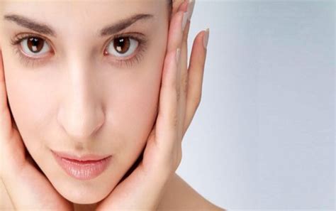 5 Cara Merawat Kulit Glowing Alami, Hasilnya Bikin Pangling! 5 Cara Merawat Kulit Glowing Alami, Hasilnya Bikin Pangling!