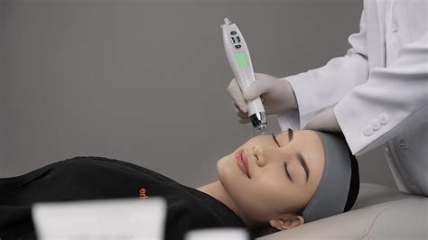 5 Rahasia Ampuh Perawatan Skin Booster Wajah Glowing Alami! 5 Rahasia Ampuh Perawatan Skin Booster Wajah Glowing Alami!