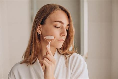 5 Ritual Kecantikan Salon di Rumah Untuk Kulit Bersinar Lebih 2x! 👑✨