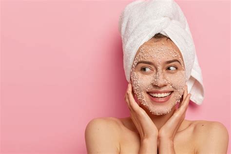 5 Ritual Kecantikan Salon di Rumah Untuk Kulit Bersinar Lebih 2x! 👑✨