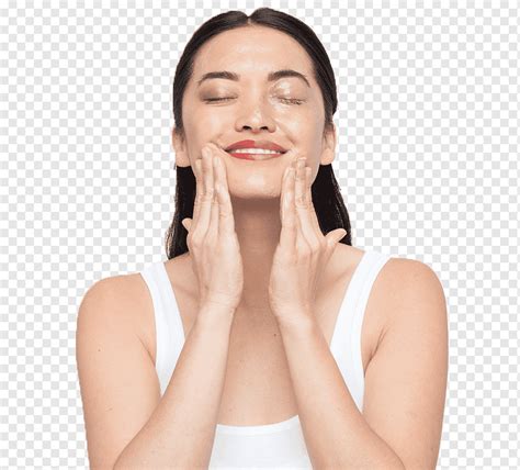 5 Ritual Skincare Malam Hari Untuk Kulit Cerah Bak Bintang! 💫