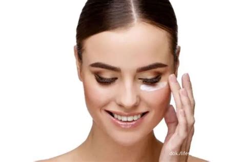 5 Ritual Skincare Malam Hari Untuk Kulit Cerah Bak Bintang! 💫