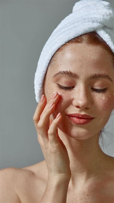 5 Tips Merawat Tubuh Glowing Alami: Rahasia Awet Muda! 5 Tips Merawat Tubuh Glowing Alami: Rahasia Awet Muda!