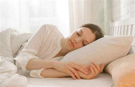 5 Tips Merawat Tubuh Glowing Alami: Rahasia Awet Muda! 5 Tips Merawat Tubuh Glowing Alami: Rahasia Awet Muda!