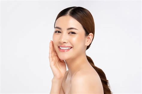 5 Treatment Wajah Glow Up yang Bisa Bikin Cantik Tanpa Filter!