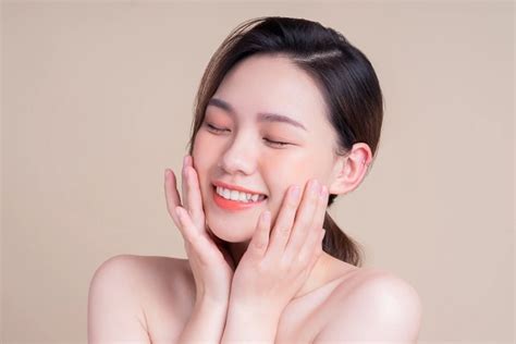 7 Cara Efektif untuk Merawat Kulit dalam 10 Menit Sehari! 7 Cara Efektif untuk Merawat Kulit dalam 10 Menit Sehari!