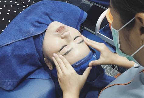 7 Cara Facial di Rumah yang Bisa Menghemat Waktu dan Uang, Dicoba Sekarang! 7 Cara Facial di Rumah yang Bisa Menghemat Waktu dan Uang, Dicoba Sekarang!