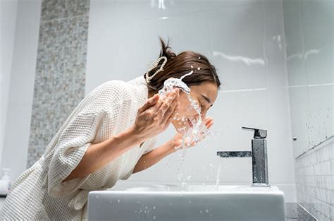7 Langkah Jitu: Bye-Bye Komedo Bandel! 7 Langkah Jitu: Bye-Bye Komedo Bandel!