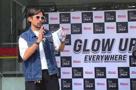7 Rahasia Kulit Glowing Alami: Wajah Kinclong Tanpa Ribet! 7 Rahasia Kulit Glowing Alami: Wajah Kinclong Tanpa Ribet!