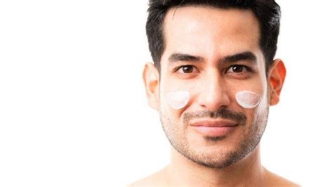 7 Rahasia Wajah Glowing Pria: Cewek-Cewek Pasti Melirik! 7 Rahasia Wajah Glowing Pria: Cewek-Cewek Pasti Melirik!