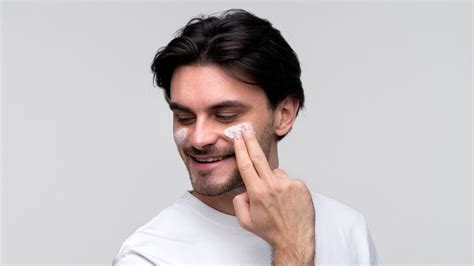 ✨ 7 Rahasia Kulit Ganteng Pria: Skincare 50 Ribuan Bikin Bling Bling! ✨ ✨ 7 Rahasia Kulit Ganteng Pria: Skincare 50 Ribuan Bikin Bling Bling! ✨