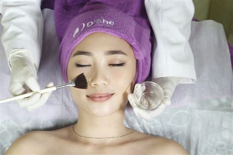 7 Rahasia Salon Kecantikan Wajah yang Bikin Glowing Permanen! 7 Rahasia Salon Kecantikan Wajah yang Bikin Glowing Permanen!