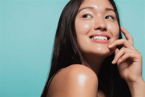 7 Rahasia Salon Kecantikan Wajah yang Bikin Glowing Permanen! 7 Rahasia Salon Kecantikan Wajah yang Bikin Glowing Permanen!