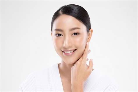 7 Rahasia Salon Kecantikan Wajah yang Bikin Glowing Permanen!