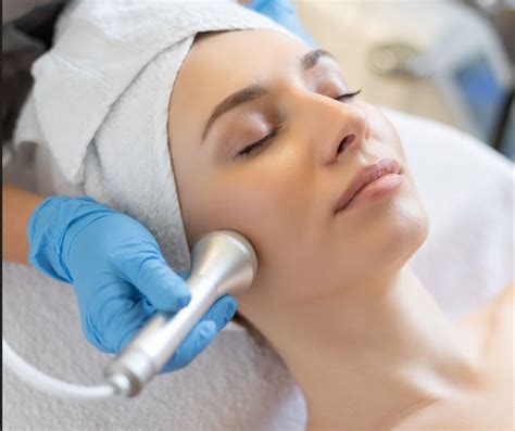 7 Tempat Facial Wajah yang Bagus di Kota Anda, Dapatkan Kulit Mulus dalam 1 Kali Kunjungan! 7 Tempat Facial Wajah yang Bagus di Kota Anda, Dapatkan Kulit Mulus dalam 1 Kali Kunjungan!